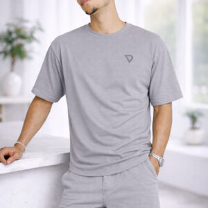 grey t shirt